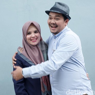 Rasakan Sesak di Dada, Istri Indra Bekti Dilarikan ke Rumah Sakit