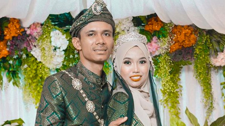 Orkid Azura baru