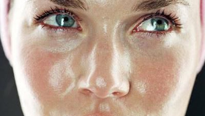 Tips Makeup untuk Pemilik Kulit Berminyak