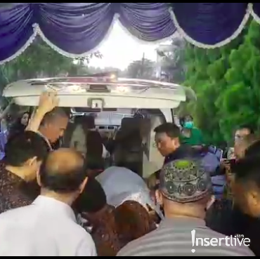 Suasana Rumah Duka Almarhumah Yanti Noor Istri Mendiang Chrisye
