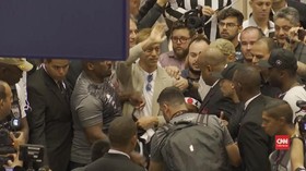 VIDEO: Honda Disambut Bak Pahlawan di Botafogo