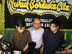 Dikubur Satu Liang dengan Chrisye Jadi Permintaan Terakhir Damayanti Noor