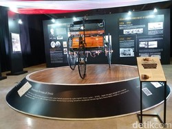Welcome! Replika Mobil Pertama di Dunia Mejeng di Museum Nasional Indonesia