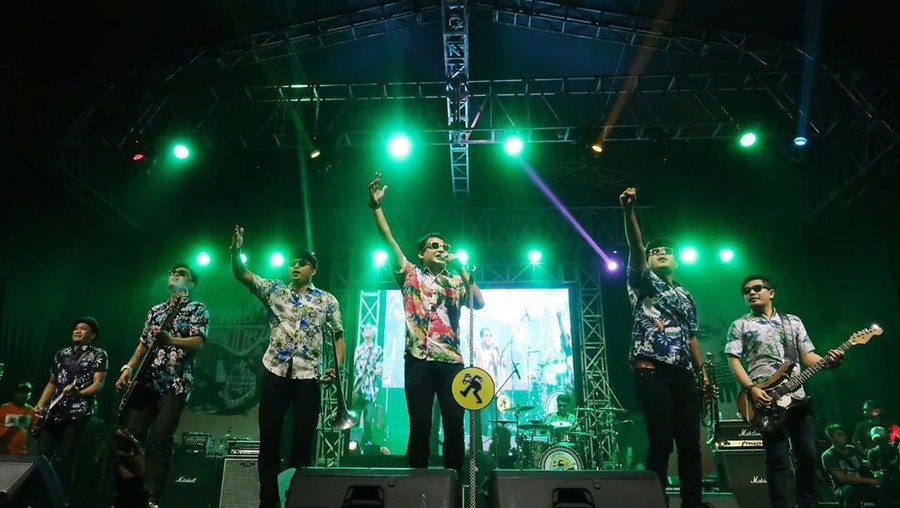 Gitaris Tipe-X Dijambret, 2 Pelaku Ditangkap Gitaris Tipe-X Dijambret, 2 Pelaku Ditangkap