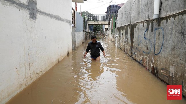 Banjir juga menerjang sejumlah wilayah lainnya, seperti Kemang Utara, Bukit Duri, Cipinang Melayu, hingga Tegal Alur.