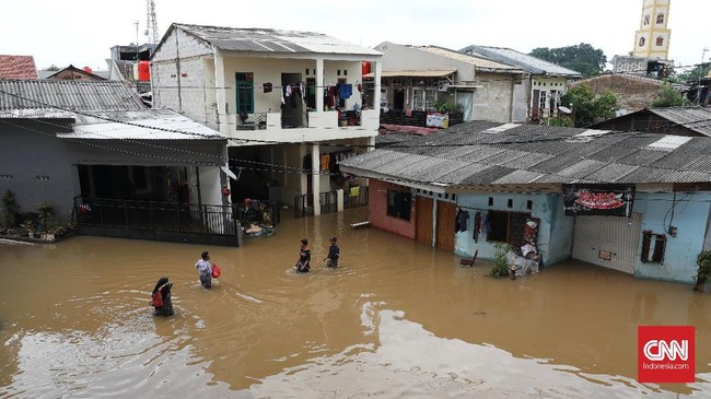 Anies Baswedan, Ridwan Kamil, dan Wahidin Halim tak menghadiri rapat penanganan banjir yang digelar Komisi V DPR RI. Rapat soal penanganan banjir pun ditunda.