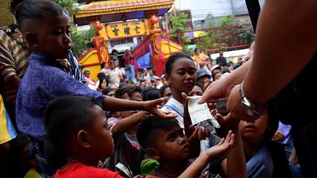 FOTO: Cap Go Meh Tak Cuma Milik Barongsai