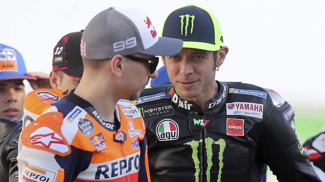 Legenda MotoGP Jorge Lorenzo mengikuti jejak Valentino Rossi dengan terjun ke dunia balap mobil setelah pensiun dari balap motor.