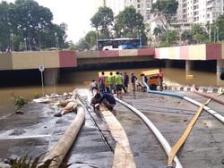9 Pompa Air dikerahkan Atasi Underpass Kemayoran