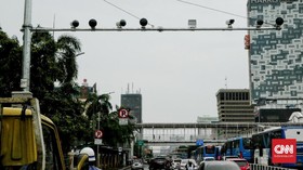 Makin Aneh, Viral Tukang Parkir Pindahkan Motor Kena Tilang ETLE