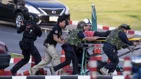 Raja Thailand Tanggung Biaya Pemakaman Korban Penembakan