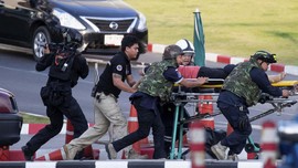 Raja Thailand Tanggung Biaya Pemakaman Korban Penembakan