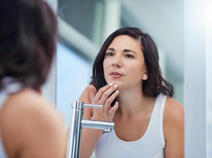 5 Kesalahan Skincare Malam yang Sering Dilakukan Wanita 30-an