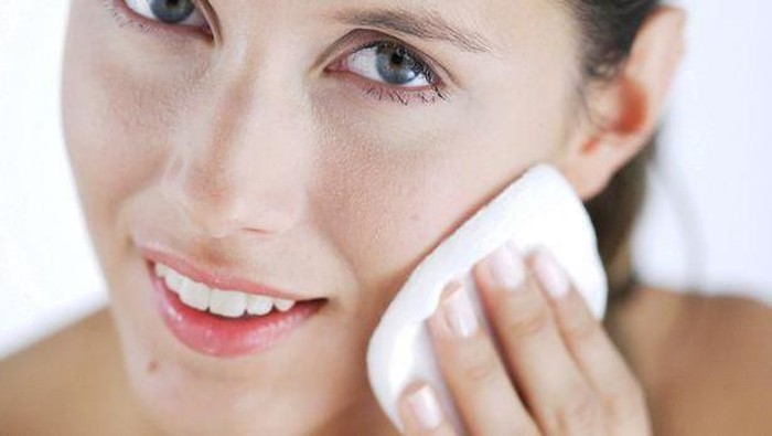 Sudahkah Kamu Membersihkan Makeup Dengan Sempurna? Ini Tipsnya
