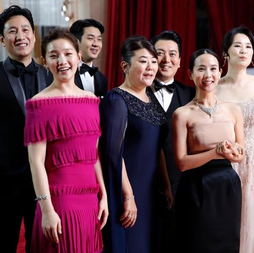Senyum Semringah Bintang 'Parasite' di Karpet Merah Oscar 2020