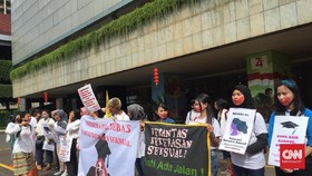 Gerakan Perempuan Tuntut DPR Kembalikan RUU PKS ke Prolegnas