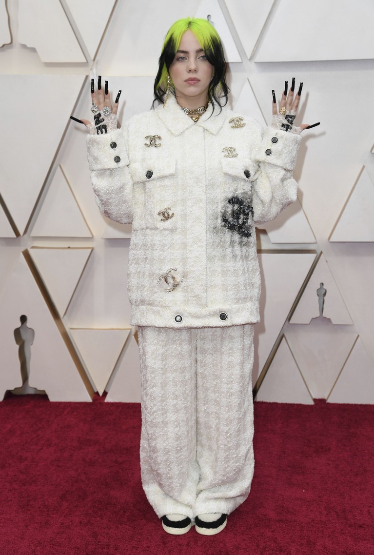 7 Selebriti dengan Kostum Terburuk di Oscar 2020 Berikut ini 7 busana terburuk di karpet merah perhelatan Oscar 2020 yang berlangsung di Dolby Theatre, Los Angeles, Hollywood pada Minggu (9/2) waktu setempat.