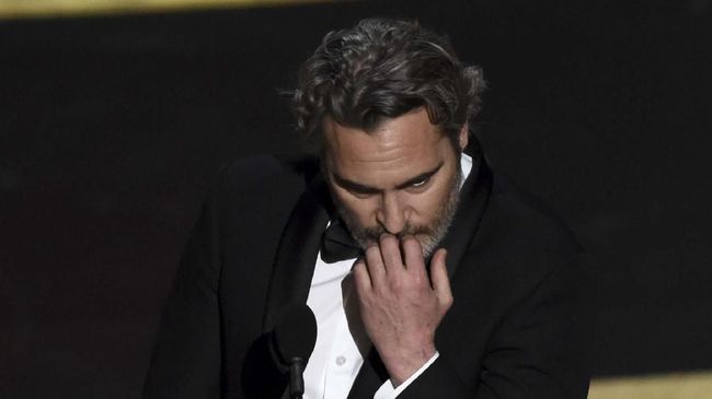 Joaquin Phoenix sempat mengalami kelelahan hebat hingga pingsan ketika syuting film terbaru berjudul Beau Is Afraid.