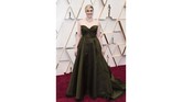 FOTO: 8 Selebriti Berbusana Terbaik di Oscar 2020 Sparkling, diamond, kekuatan, dan feminis menjadi benang merah yang diambil selebriti berbusana terbaik di karpet merah Oscar 2020.