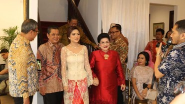 Putra Tutut Soeharto Lakukan Siraman Pada Jumat Kliwon