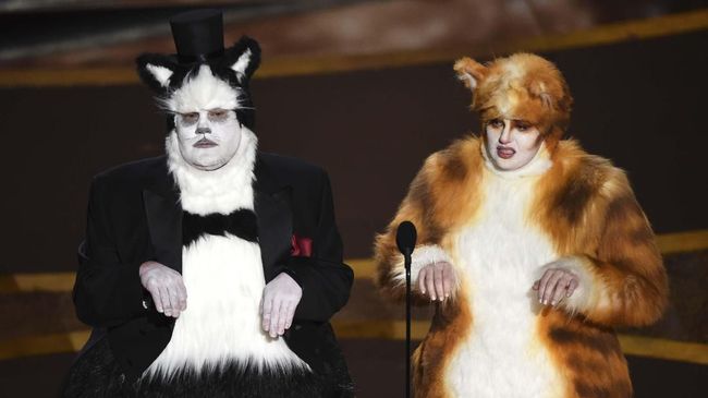Komunitas pekerja efek visual memprotes candaan di Oscar 2020 soal kegagalan film Cats adalah karena faktor efek visual yang buruk.