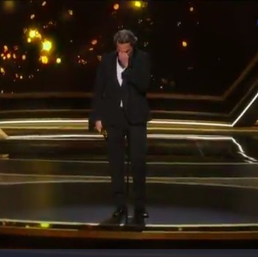 Joaquin Phoenix Tersentuh Jadi Aktor Terbaik Oscar 2020