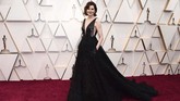 FOTO: 8 Selebriti Berbusana Terbaik di Oscar 2020 Sparkling, diamond, kekuatan, dan feminis menjadi benang merah yang diambil selebriti berbusana terbaik di karpet merah Oscar 2020.