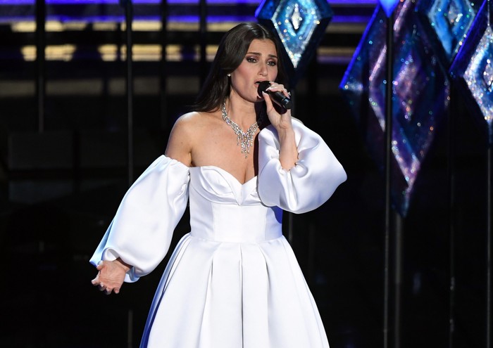 HOLLYWOOD, CALIFORNIA - FEBRUARY 09: Idina Menzel performs onstage during the 92nd Annual Academy Awards at Dolby Theatre on February 09, 2020 in Hollywood, California. (Photo by Kevin Winter/Getty Images)