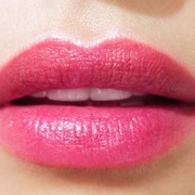 Cara Membuat Bibir Tampak Lebih Tebal dalam 2 Menit, Tertarik Mencoba?