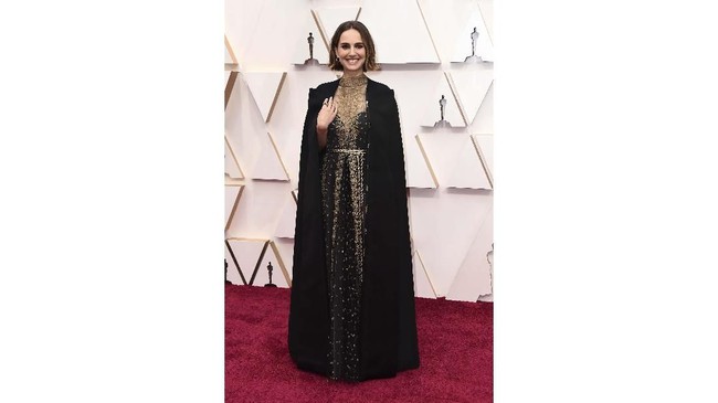 FOTO: 8 Selebriti Berbusana Terbaik di Oscar 2020