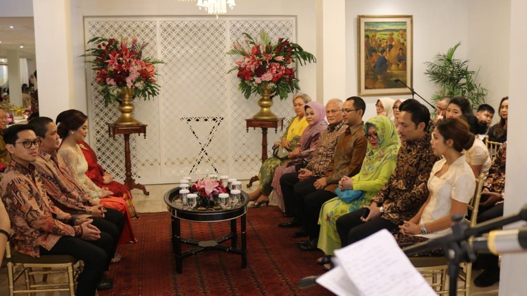 7 Potret Lamaran Cucu Seoharto yang Siap Nikahi Pramugari Cantik Putra Tutut Soeharto, Danny Bimo Hendro Utomo atau lebih dikenal dengan nama Danny Rukmana akan segera melepas status lajangnya pada 15 Februari mendatang.