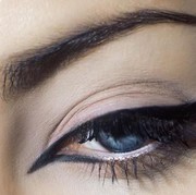 Eyeliner Terbaik di 2015