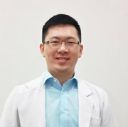 Dokter Frendy Winardi: 