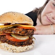 OMG! Ternyata, 10 Makanan Ini Bisa Bikin Wajah Kamu Terlihat Capek
