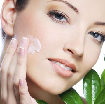 img-title Langkah-Langkah Melakukan Facial Care Dengan Tepat
