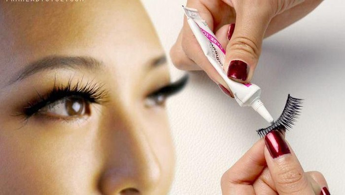 Trik Tampil Sempurna dalam Menggunakan Bulu Mata Palsu