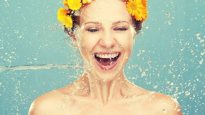 7 Toner Wajah dari Bahan Alami untuk Kulit Berjerawat