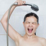 Tak Disangka, Ini Lho Kebenaran Mitos Mandi Air Dingin Saat Menstruasi