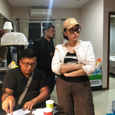 Masuk Sel Tahanan Perempuan, Wajah Lucinta Luna Pucat