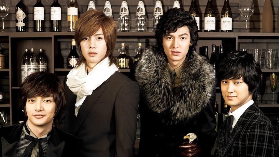 Boys Over Flowers Sambil menunggu drama The King: Eternal Monarch tayang, lima drama Korea yang dibintangi Lee Min Ho berikut ini masih layak untuk ditonton ulang.
