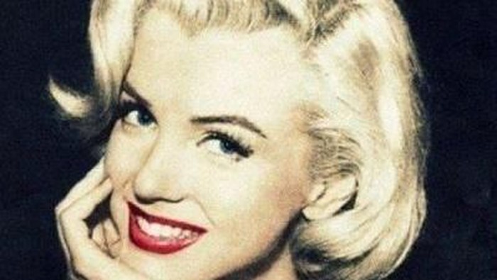 Download Merlin monroe For iPhone