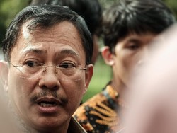 2 WNI Positif Corona, Menkes: Yang Sehat Tak Usah Pakai Masker