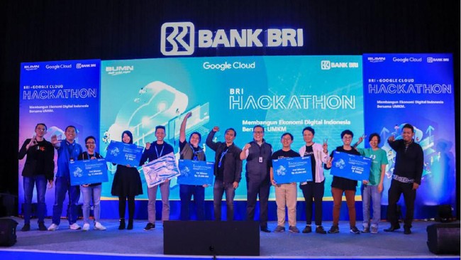 Sembilan pemenang berhasil meraih hadiah dari kompetisi hackathon yang digelar BRI dan Google di Jakarta, Bandung dan Surabaya.