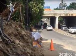 Video Longsor di Pondok Pinang Diduga karena Akumulasi Curah Hujan