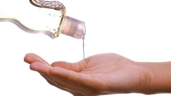 8 Manfaat Baby Oil Untuk Kecantikan