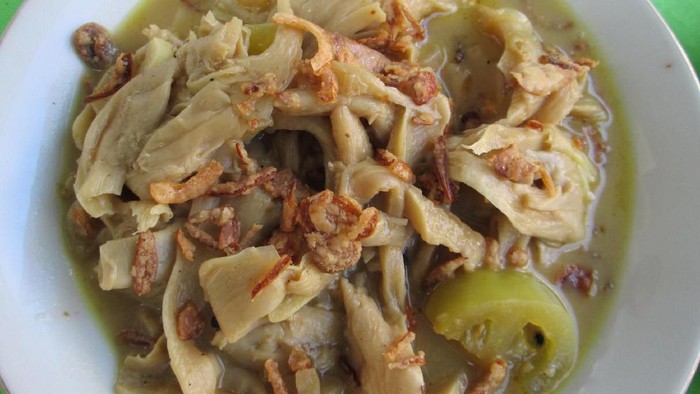 Tips Menyantap Tongseng dan Gulai di Kala Diet