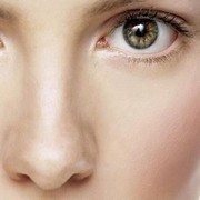 Waspadai Cara Menghilangkan Bulu Hidung Dengan Dicabut