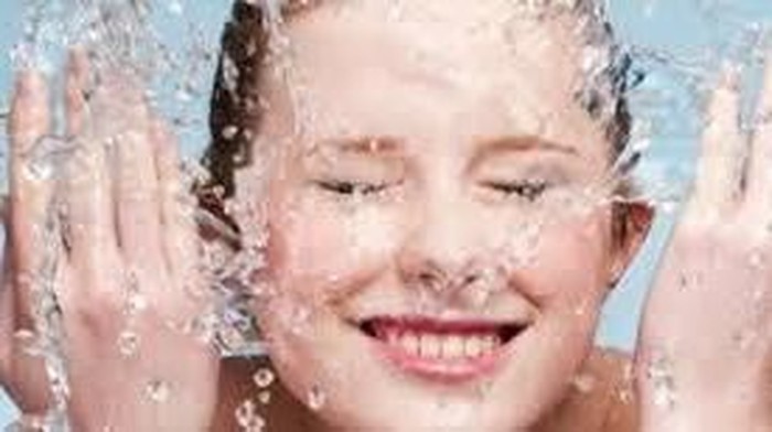 Tips Mencuci Muka yang Baik dan Benar