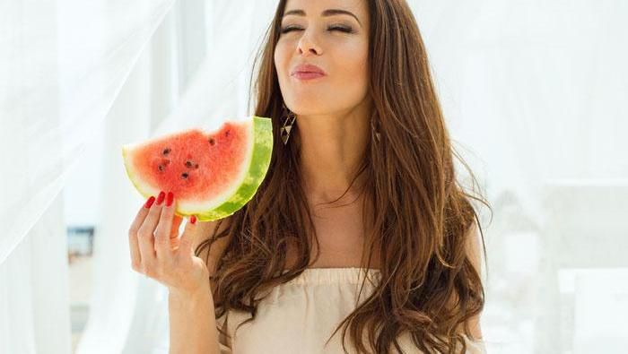 Temukan 5 Khasiat Penting Konsumsi Semangka untuk Kecantikan dan Kesehatan