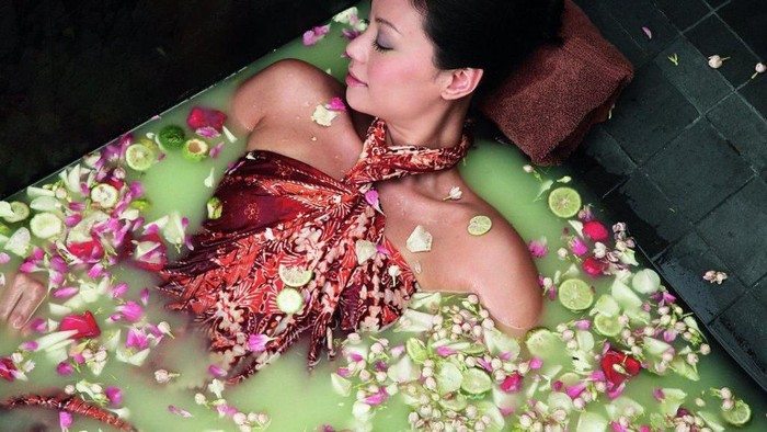 4 Cara Alami Hilangkan Bau Badan Dengan Bahan Herbal